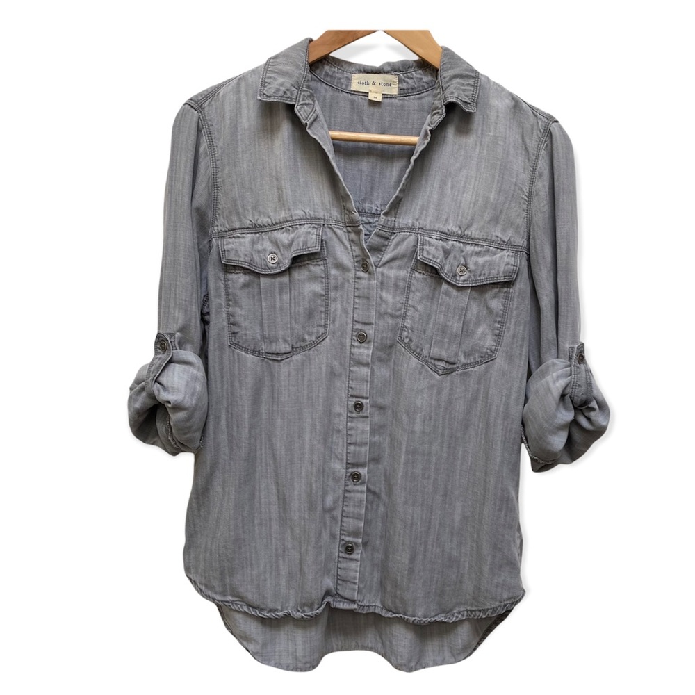 Cloth & Stone Grey Chambray Button Down Women's Shirt Size M